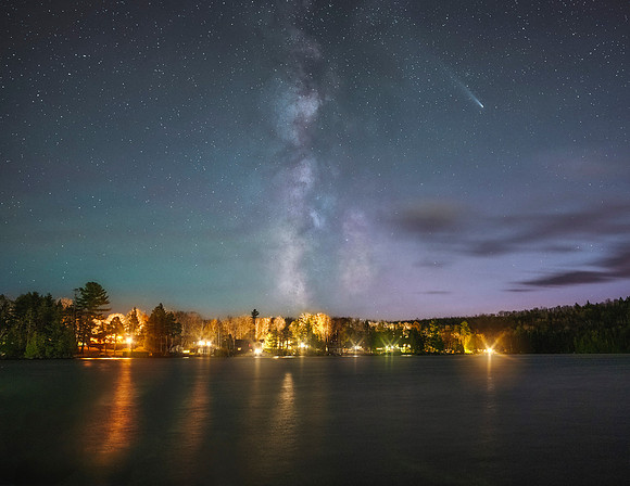 Atlas Comet Nickerson Lake